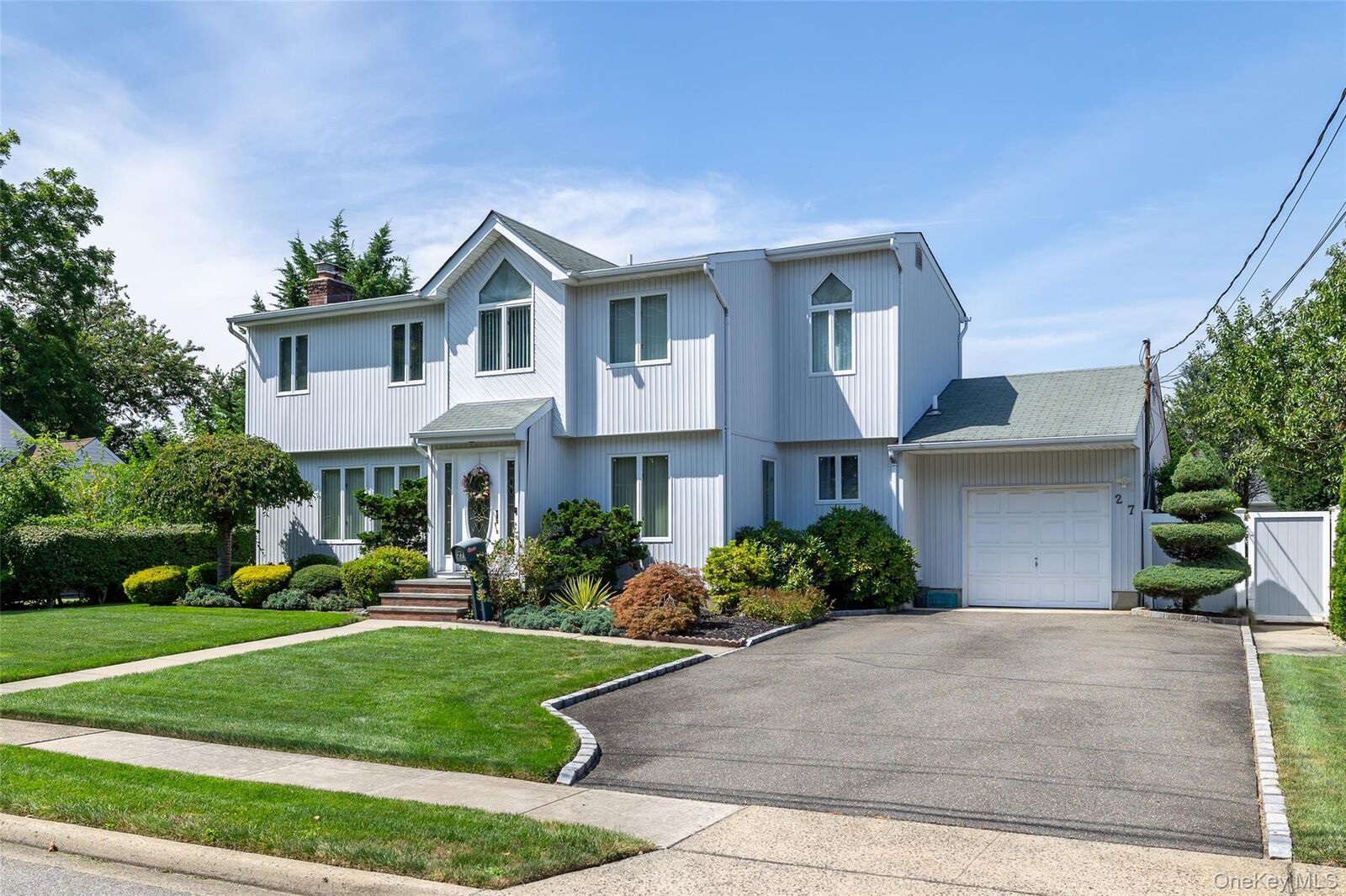 Property Photo: 27 Beverly Road NY 11735