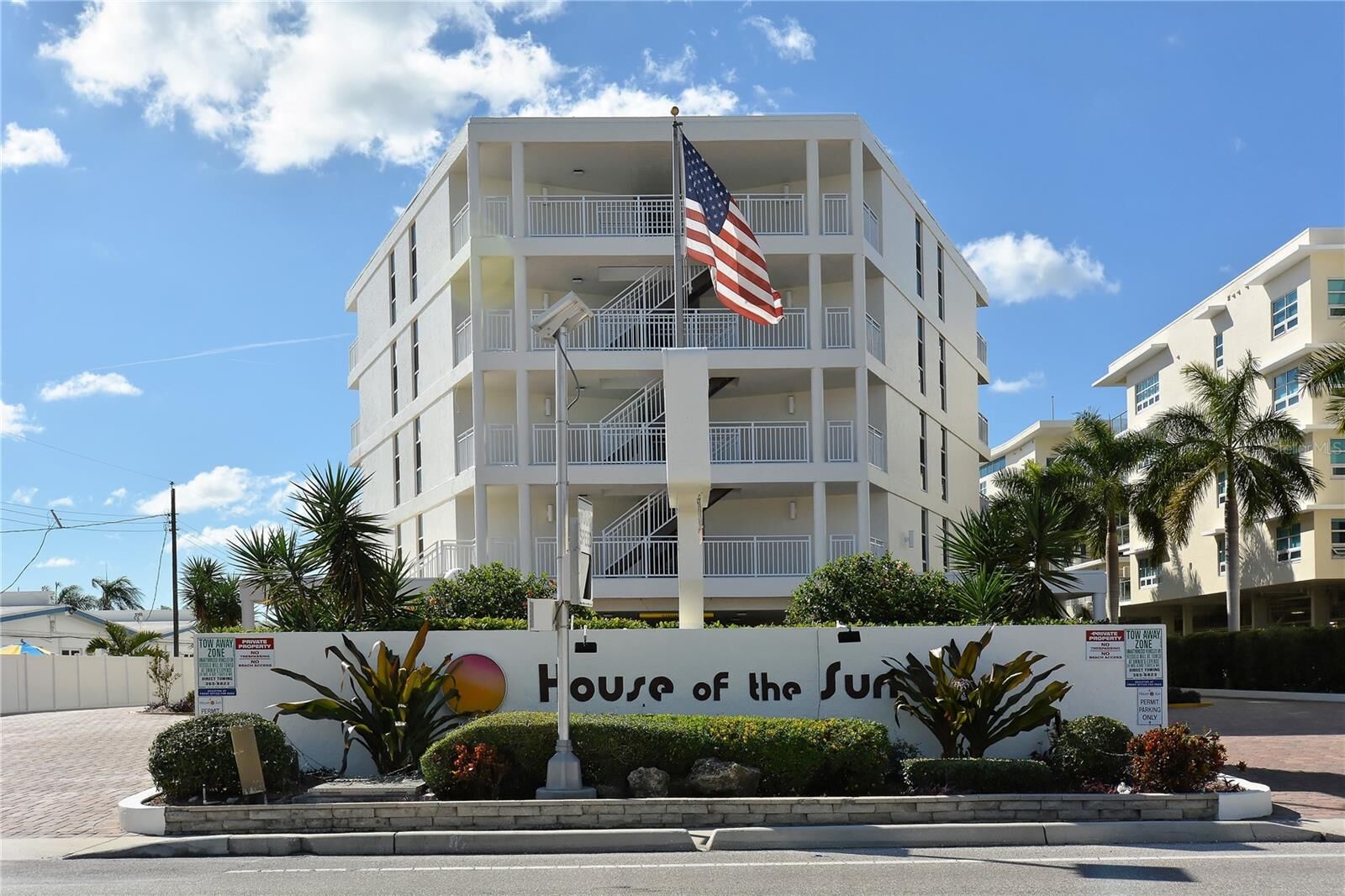 Property Photo:  6518 Midnight Pass Road 307  FL 34242 