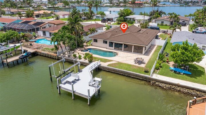 Property Photo: 565 Crystal Drive FL 33708