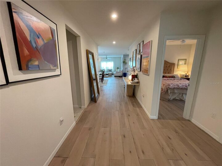 Property Photo: 300 Millstone Ct FL 34758