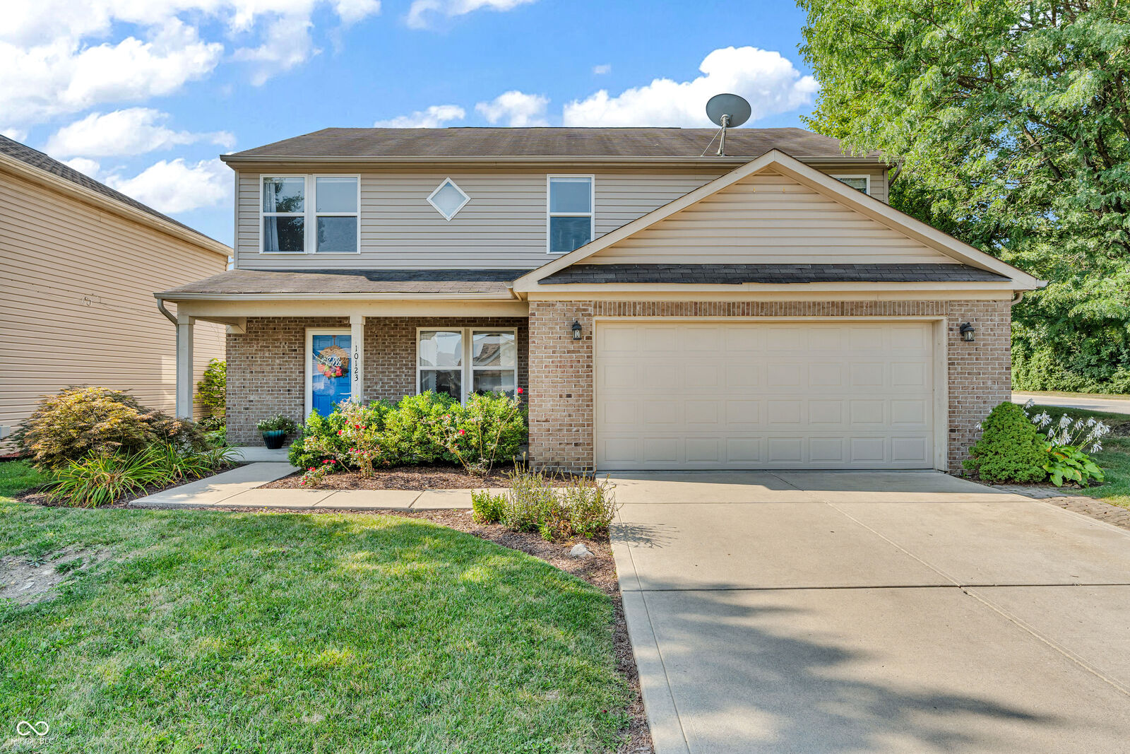 Property Photo: 10123 Morning Light Drive IN 46123