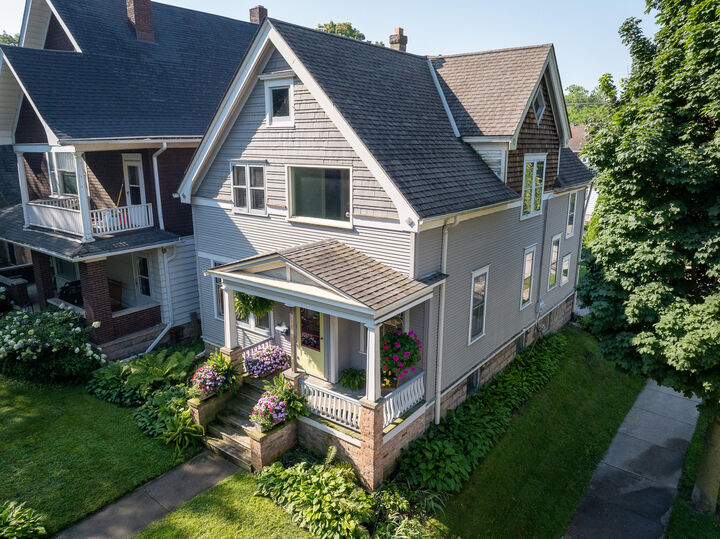 Property Photo: 3043 S Superior St WI 53207