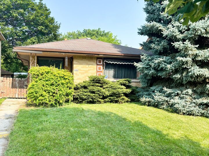 3387 S Howell Ave  Milwaukee WI 53207 photo