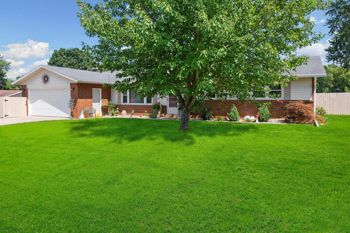Property Photo: 4191 Denton Drive MI 49085