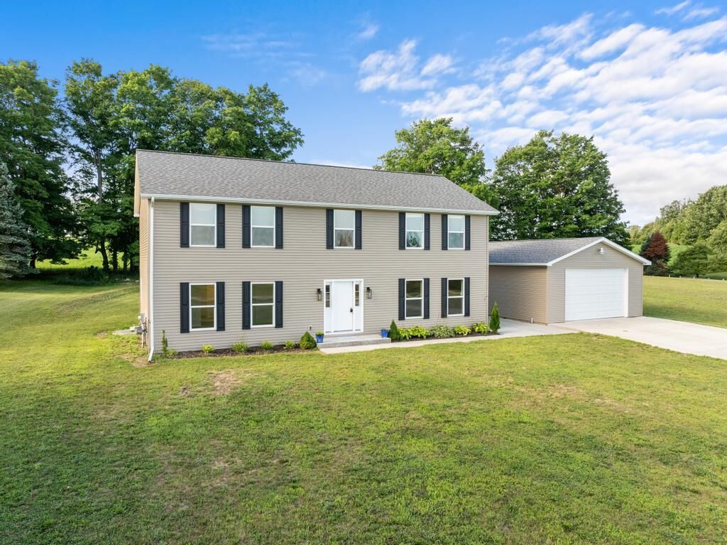 Property Photo:  18180 Hilltop Drive  MI 49720 