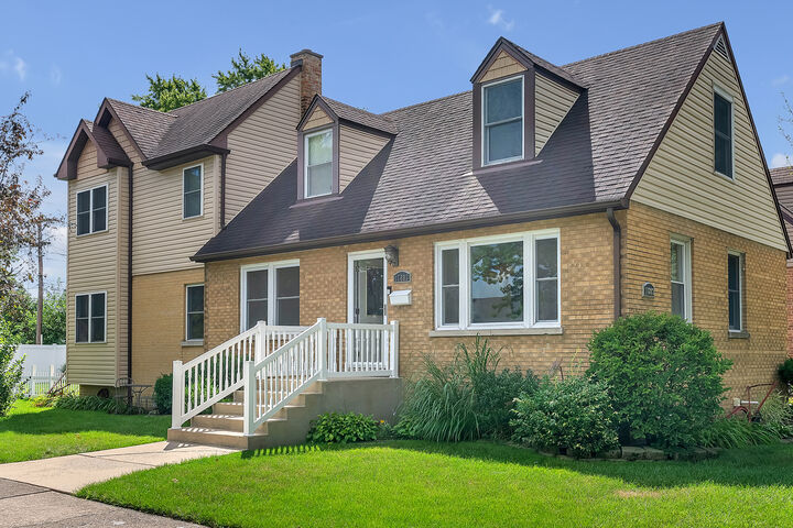 Property Photo: 17803 Escanaba Avenue IL 60438