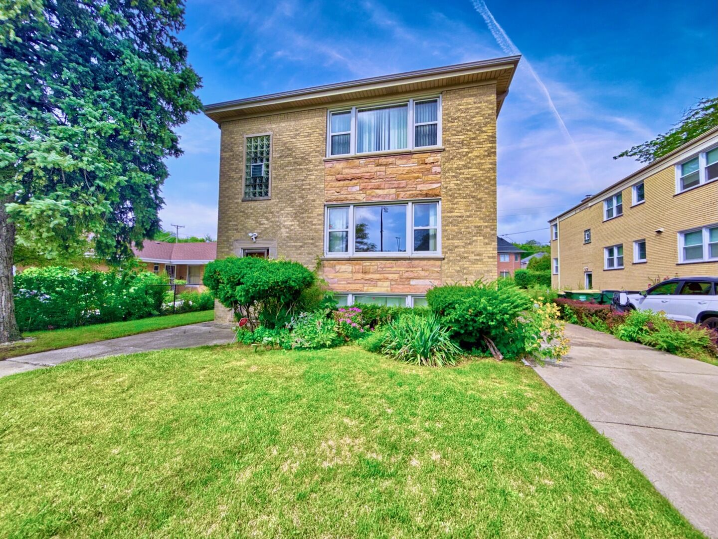 Property Photo:  6522 N Spaulding Avenue  IL 60712 