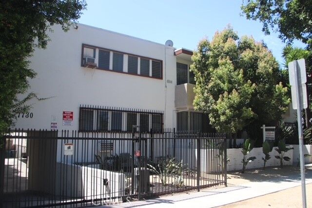 Property Photo:  7730 Lexington Ave. #102  CA 90046 