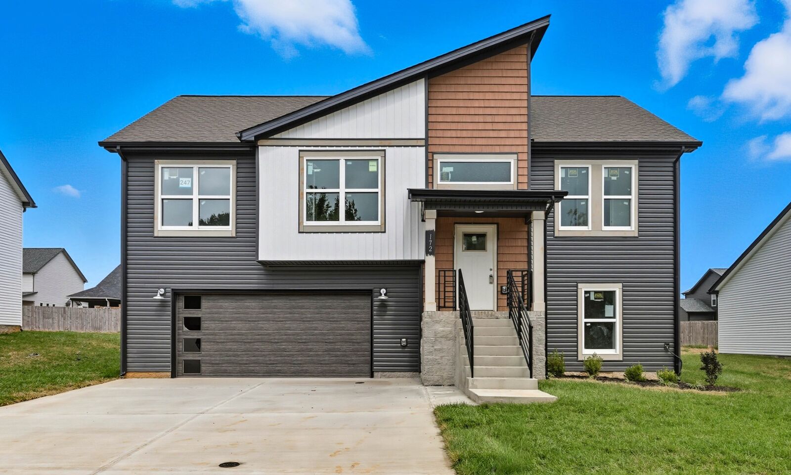 Property Photo:  172 Leltrim Dr  TN 37042 
