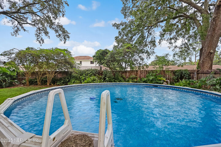 Property Photo:  8837 Runnymeade Road  FL 32257 
