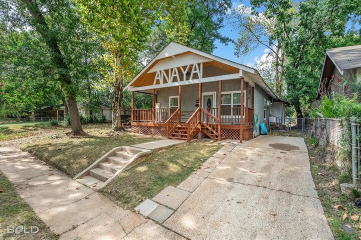 Property Photo: 3210 Desoto Street LA 71109