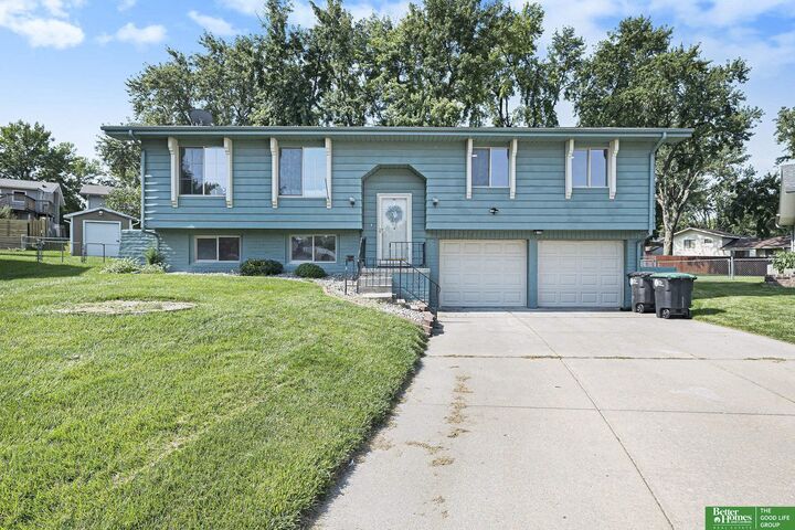 5117 S 103rd Circle  Omaha NE 68127 photo