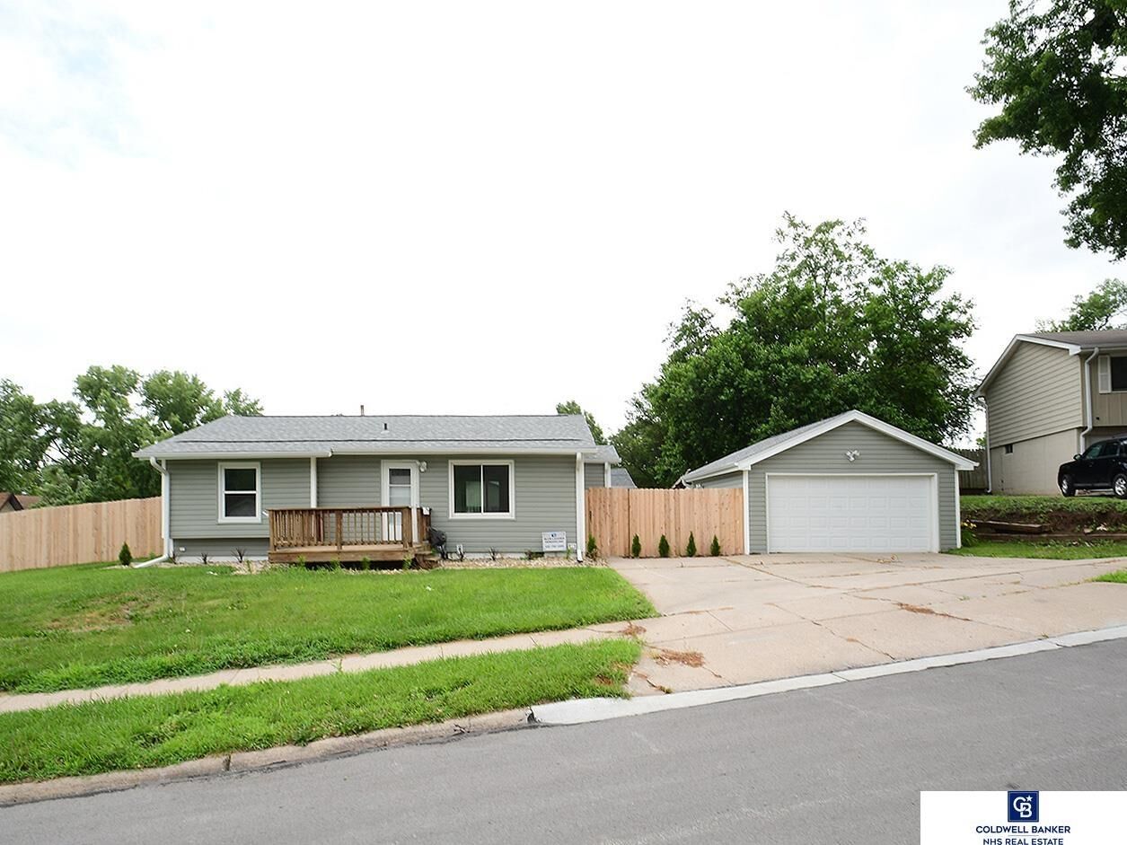 Property Photo:  7601 S 72nd Avenue  NE 68128 