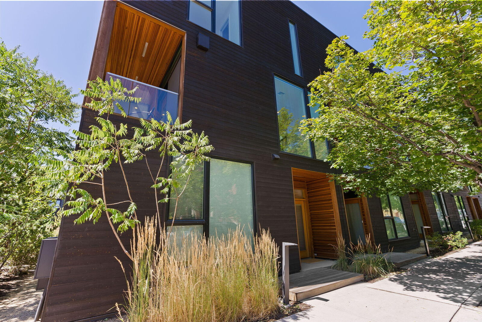 Property Photo:  55 SW Wall Street #4 &Amp 4A  OR 97702 