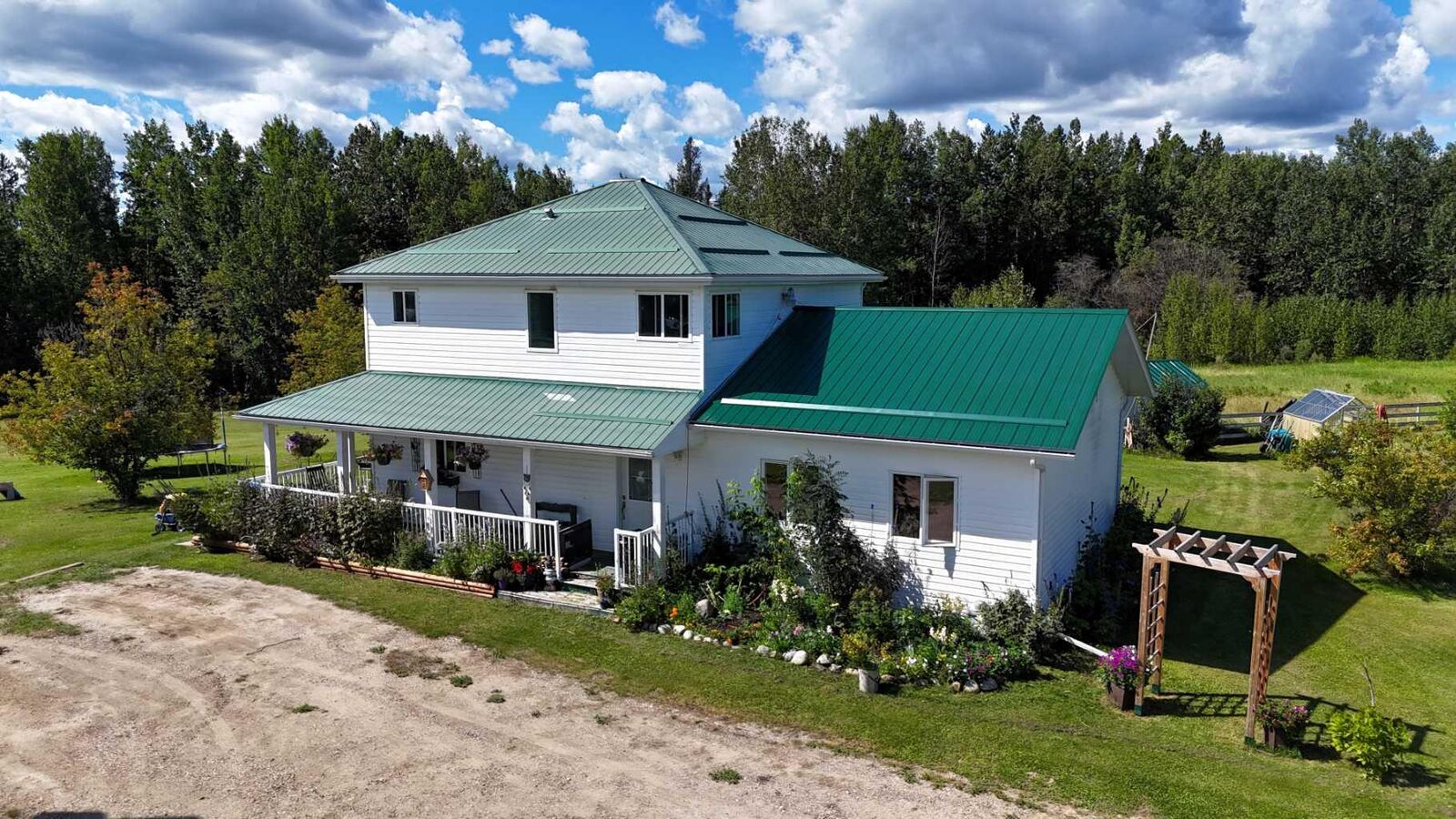 Property Photo:  54018B Range Road 182A  AB T7E 3T6 