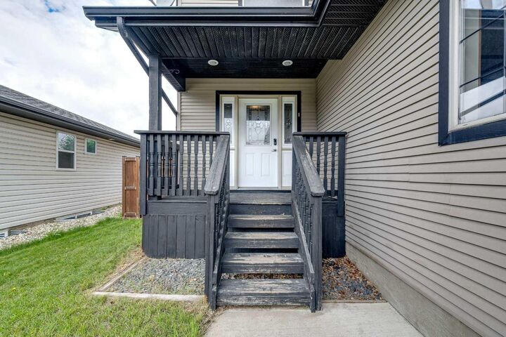 Property Photo: 66 Jaspar Crescent AB T4P 0E2