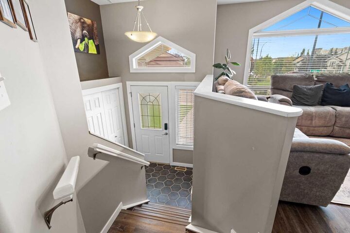 Property Photo:  44 Oneil Close  AB T4P 3T4 
