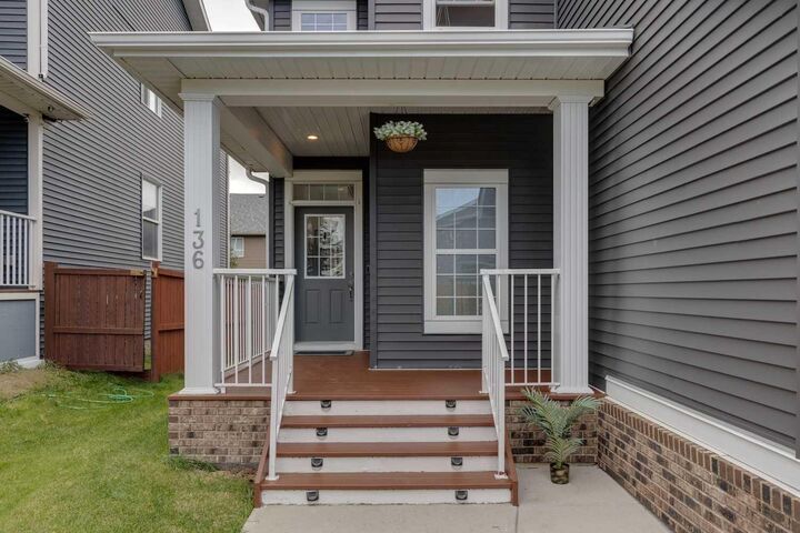 Photo de la propriété: 136 Kinniburgh Gardens AB T1X 0R7