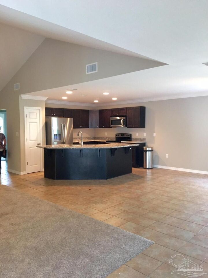 Property Photo: 7231 Manatee St FL 32566