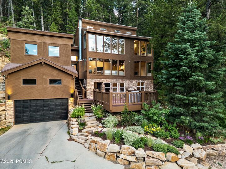 Property Photo:  485 Upper Evergreen Drive  UT 84098 