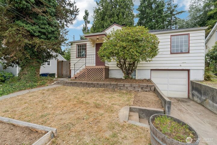 12517  22nd Avenue NE  Seattle WA 98125 photo