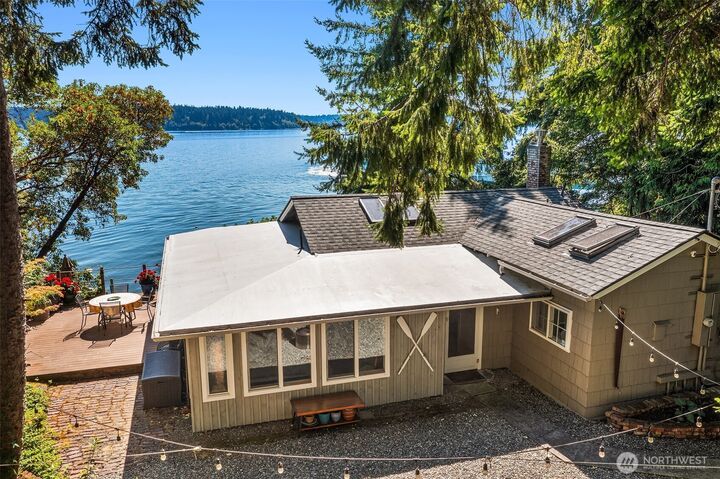 13215  Tahlequah Road SW  Vashon WA 98070 photo