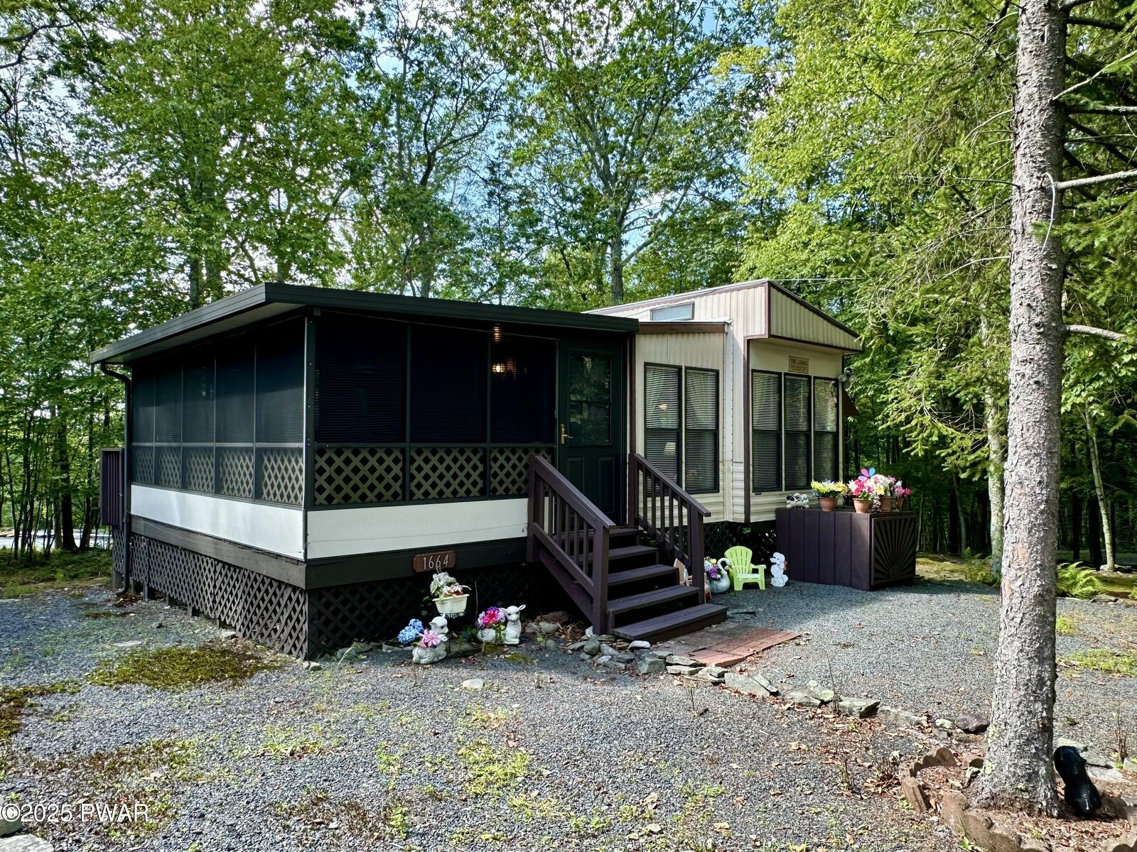 Property Photo: 164 Doe Lane PA 18337