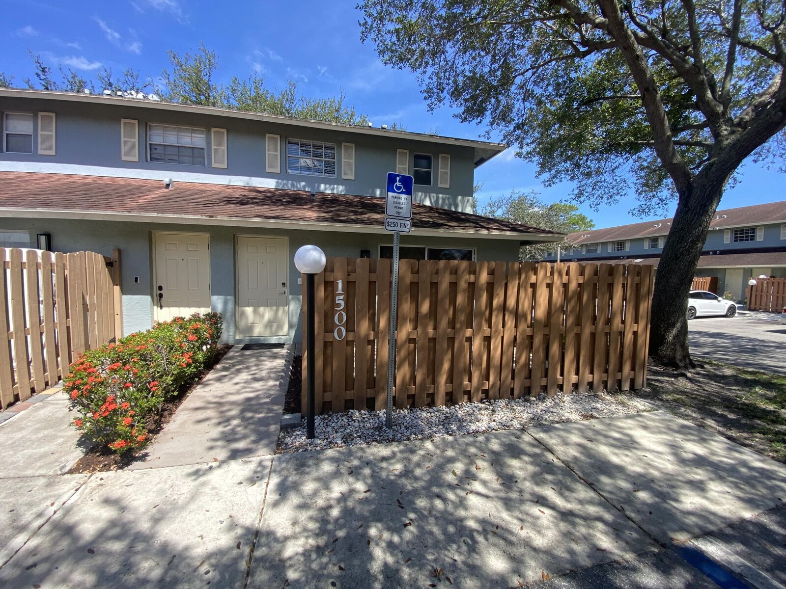 Property Photo:  1500 Cypress Way E  FL 33406 