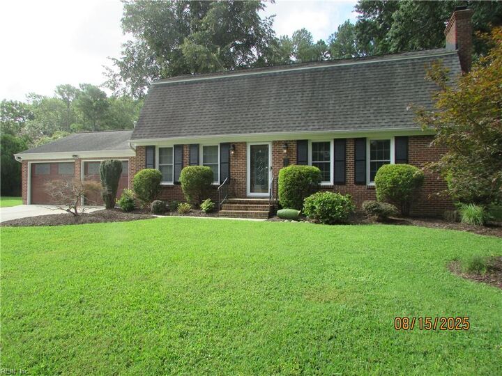 15 Carriage Hill Dr  Poquoson VA 23662 photo