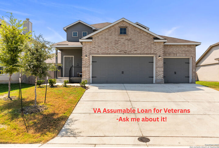 Property Photo:  331 Saddle Dawn  TX 78108