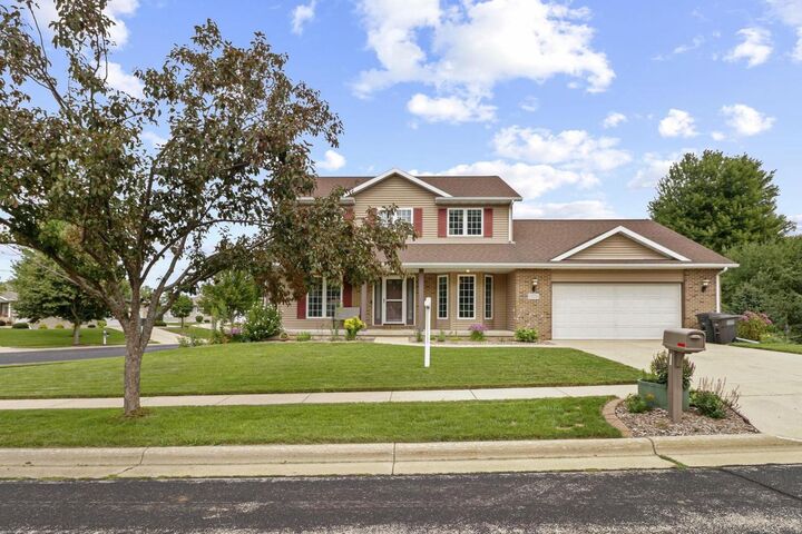 1808 Eastwood Drive  Stoughton WI 53589 photo