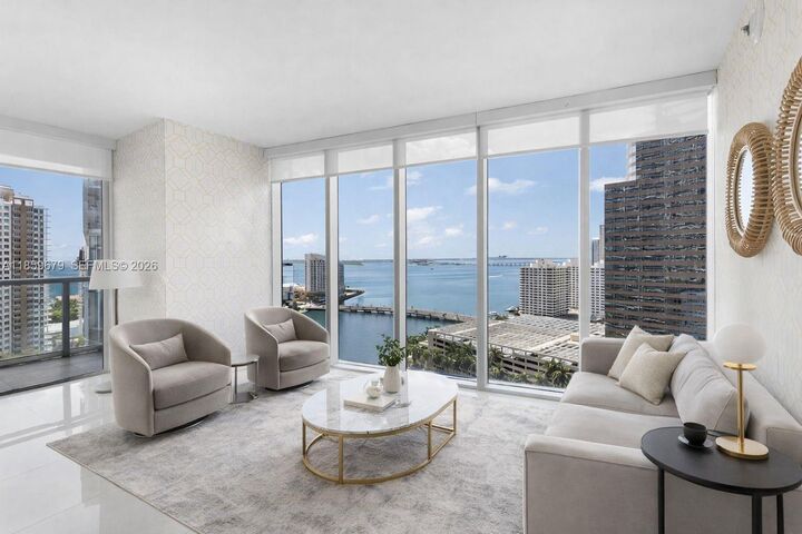 Property Photo:  485 Brickell Ave 2210  FL 33131 