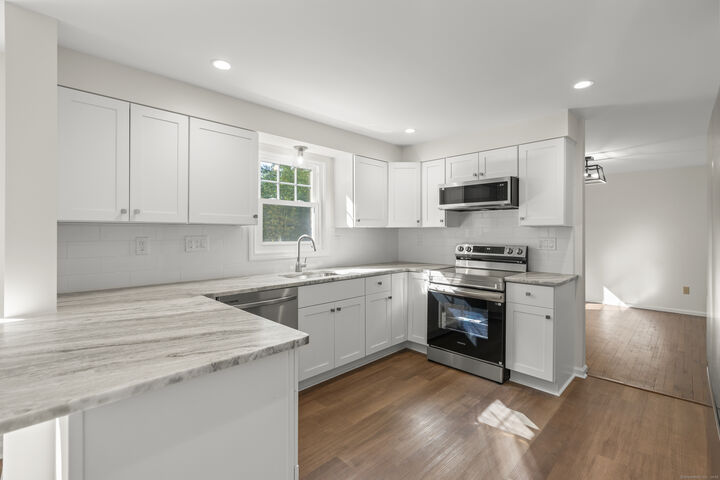Property Photo: 50 Heritage Drive CT 06410
