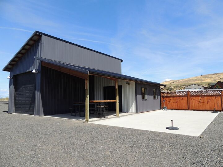 Property Photo:  41200 Sunday Bay Rd N  WA 99122 