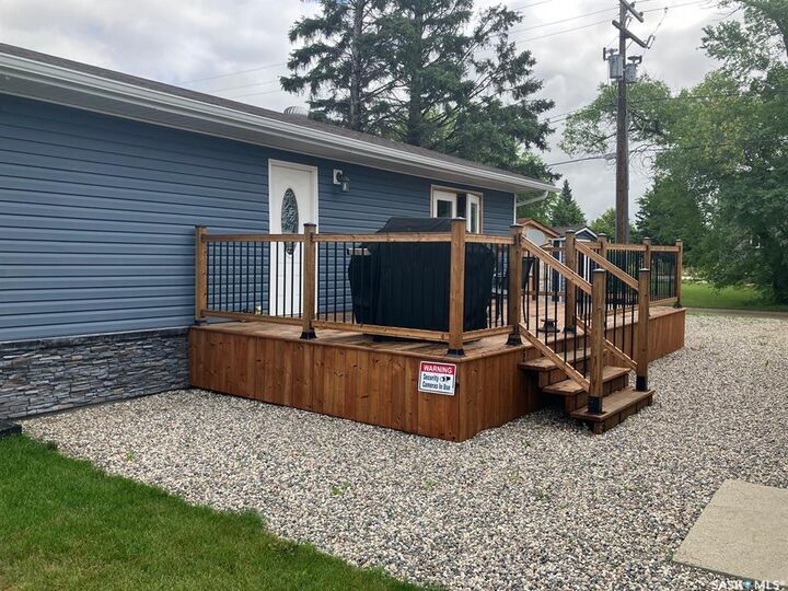 Property Photo:  108 1st Street E  SK S0J 0M0 