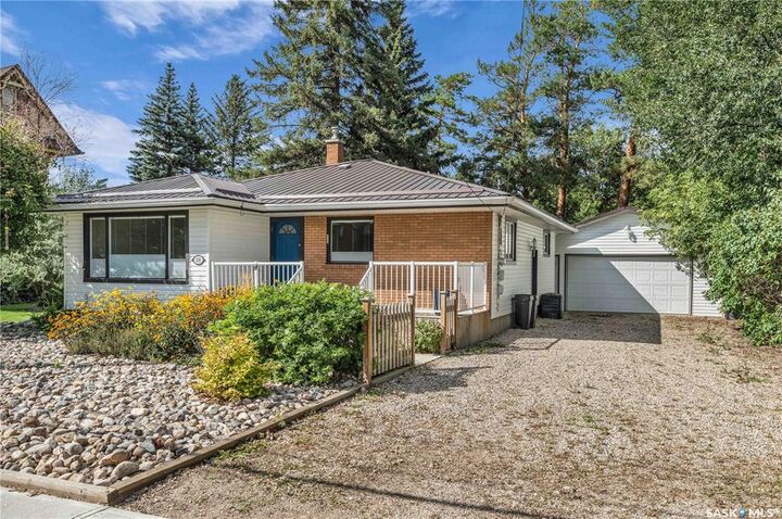 100 2nd Avenue W Ave  Lumsden SK S0G 3C0 photo