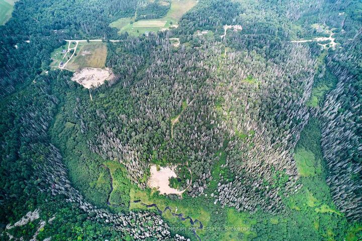 Photo de la propriété:  185 Halls Road E  ON P0A 1Z0 