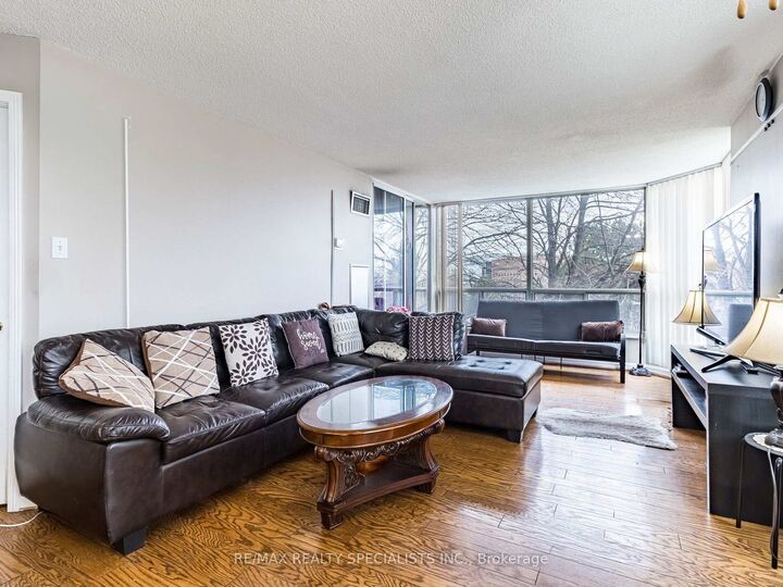 22 Hanover Road 210  Brampton ON L6S 5K7 photo