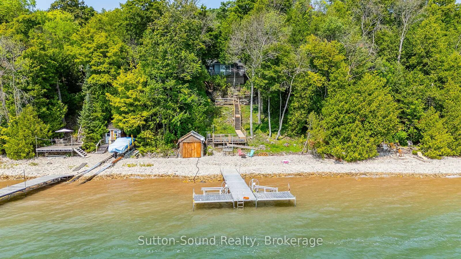 Property Photo: 606 Mallory Beach Road ON N0H 2T0