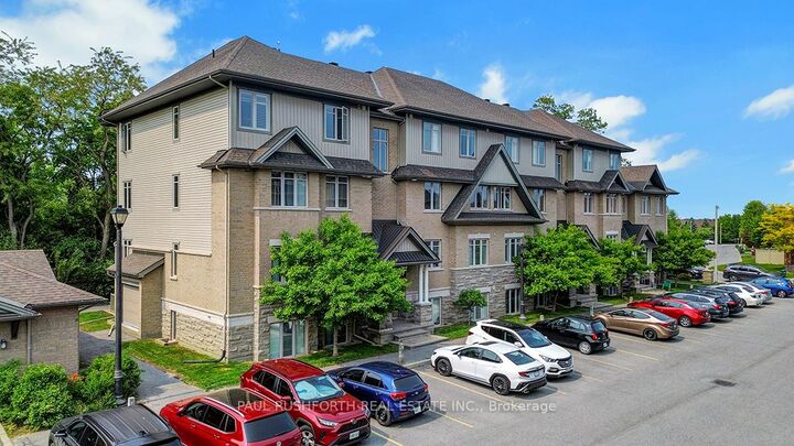 Photo de la propriété:  21 Tadley Private F  ON K2J 2T3 