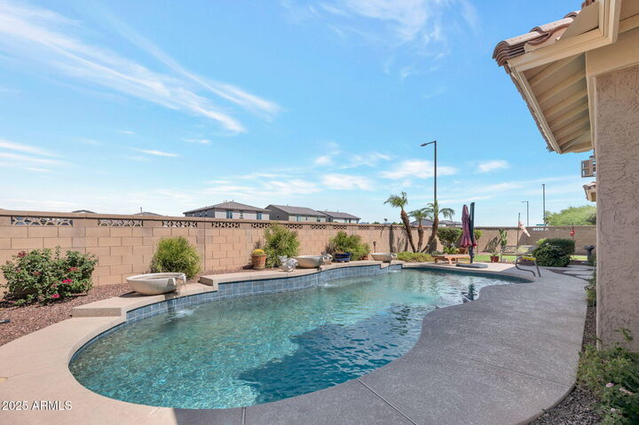 Property Photo:  625 S 173rd Drive  AZ 85338 