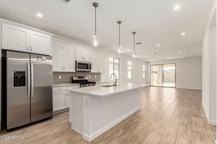 Property Photo: 5353 W Las Palmaritas Drive AZ 85302