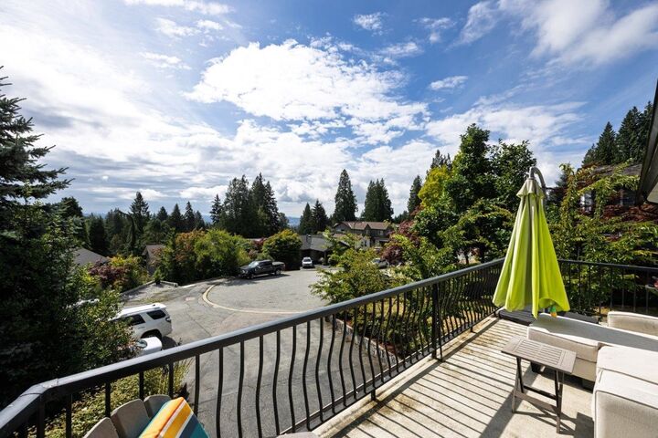 Property Photo:  4577 Meadowbank Close  BC V7K 2L1 