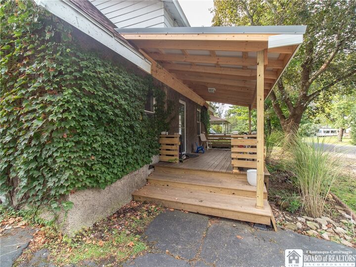 Property Photo: 2868 West Avenue NY 14742