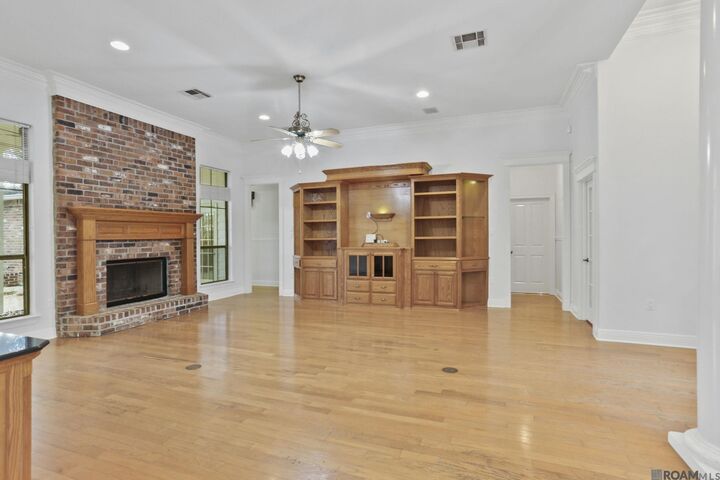 Property Photo: 37237 Lakeshore LA 70769