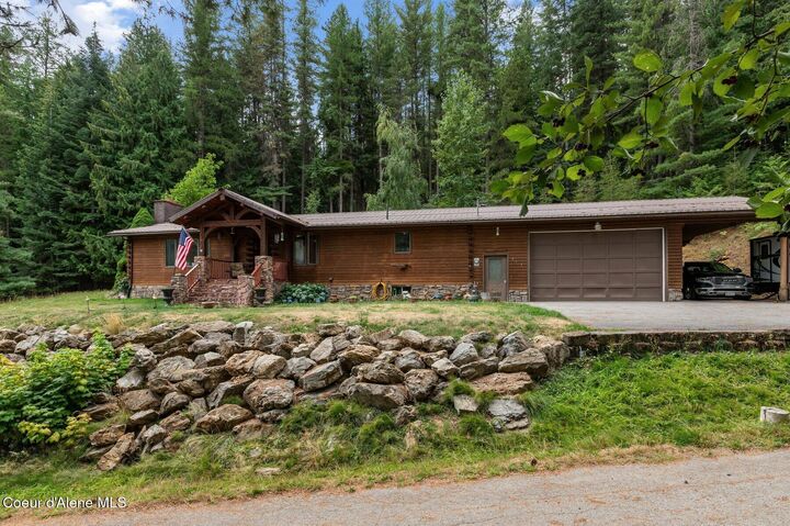 Property Photo:  317 Power Avenue  ID 83839 