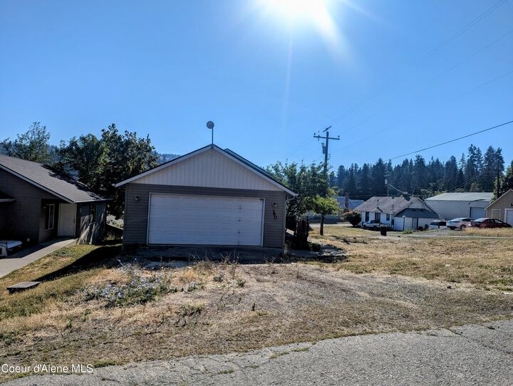 Property Photo:  340 S 3rd St  ID 83861 