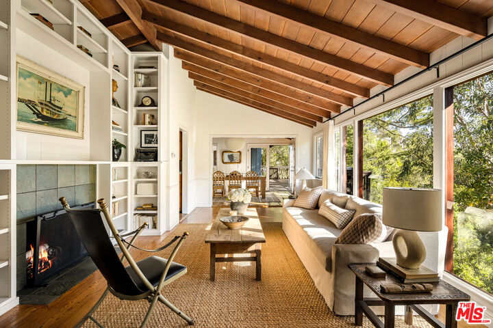 Property Photo:  2415 Castilian Dr  CA 90068 