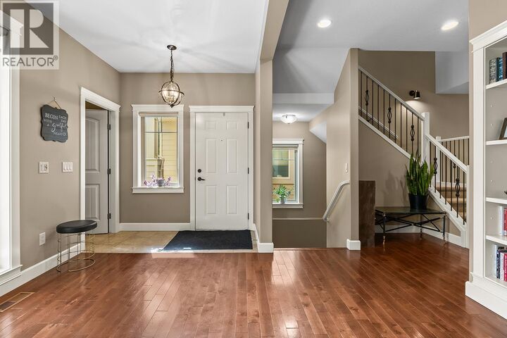 Property Photo:  2283 Shannon Heights Court 6  BC V4T 3B9 