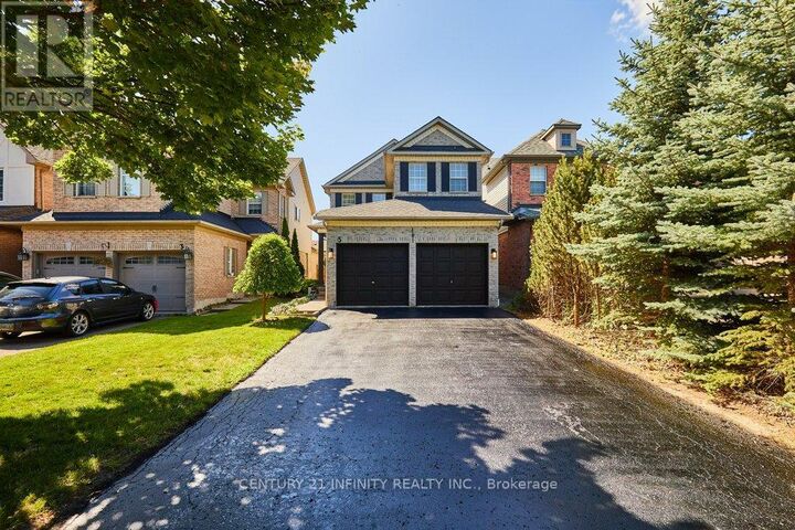 Property Photo:  5 Blacksmith Lane  ON L1P 1N2 